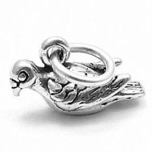 TURTLE DOVES CHARM IN STERLING SILVER.